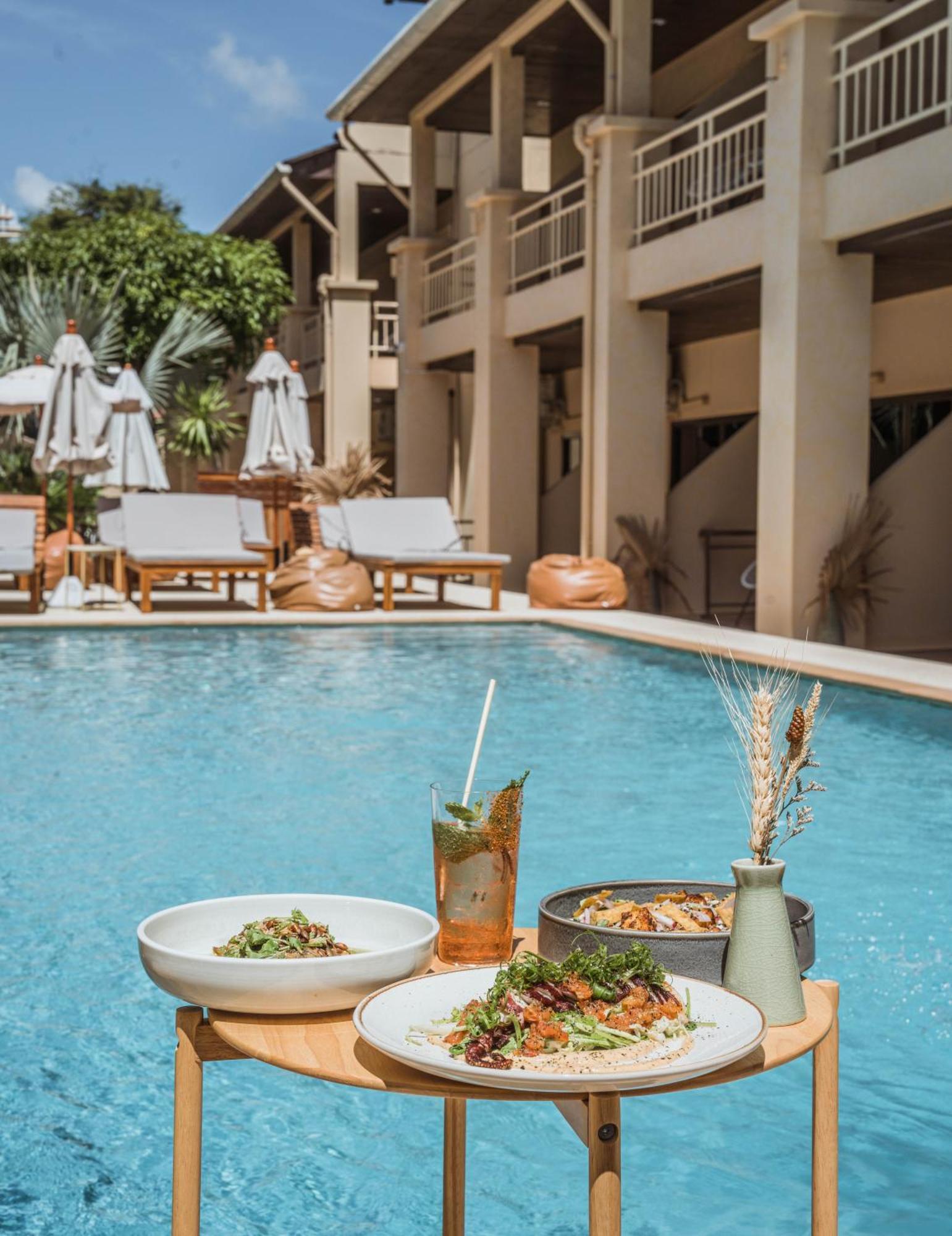 Casa Solana Hotel Patong Bagian luar foto