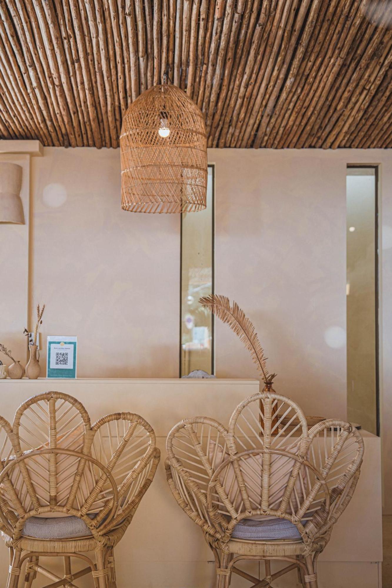 Casa Solana Hotel Patong Bagian luar foto